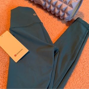 NWT Lululemon Wunder Train tight. Size 0.
